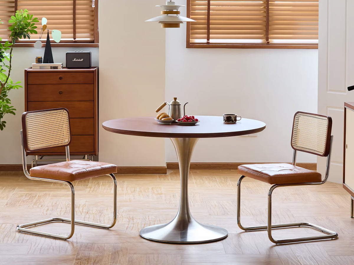 A round table fits where a square one cannot